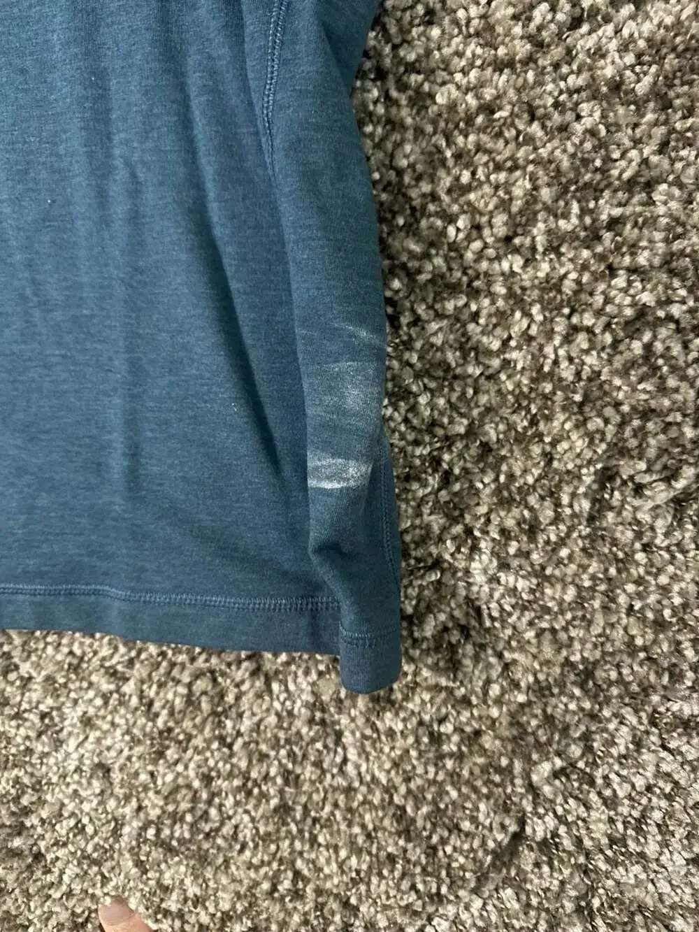 The North Face Men's Blue Heathered Long Sleeve Crew Neck Athletic Shirt
